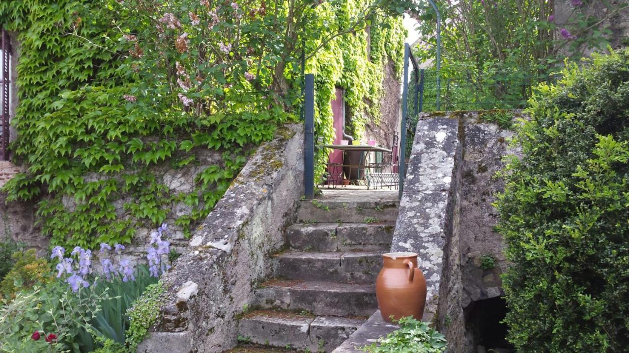 La Maison Du Prince De Conde Charroux-dʼAllier Kültér fotó