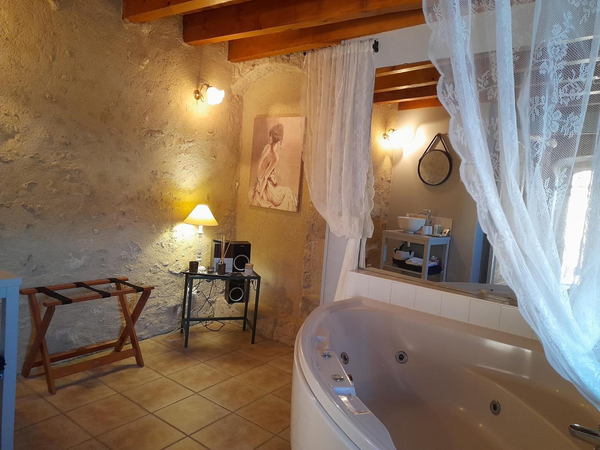 La Maison Du Prince De Conde Charroux-dʼAllier Kültér fotó